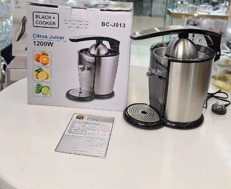 آب مرکبات گیر   برند black cooker  کاملا استیل بلک کوکر مدل 013 ضدزنگ  طراحی آرگونومیک موتور سیم پیچی مسی توان 1200 وات پایه های ضدلغزش