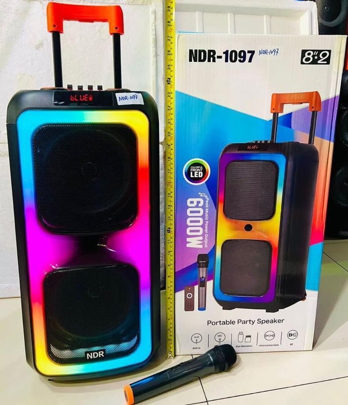 خرید و قیمت اسپیکر بلوتوثی 1097 2 در 8 میکروفون و ریموت دارد