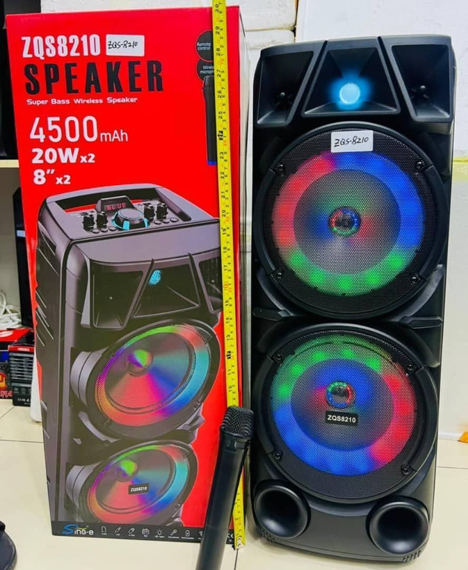 اسپیکر بلوتوثی مدل 8210 میکروفون و ریموت 16 اینچ باتری ۴۵۰۰